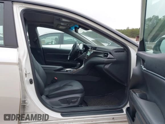 ✅ 2020 Toyota Camry XSE • VIN: 4T1K61AK5LU369829 • Lot: 43644897. Wystawiony na IAAI z przebiegiem 128 091 mil. Bezpłatny archiwum sprzedaży aukcyjnych z USA i szczegółowy raport historii pojazdu na DreamBid. Zdjęcie 5.