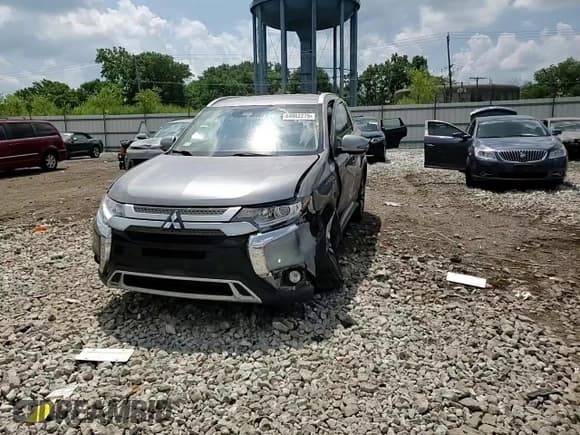✅ 2020 Mitsubishi Outlander ES • VIN: JA4AZ3A35LZ027211 • Lot: 64882275. Listed on Copart with 75,536 mi. Free auction sales archive from the USA and detailed vehicle history report at DreamBid. Image 14.