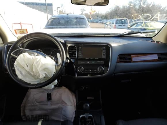 ✅ 2015 Mitsubishi Outlander GT • VIN: JA4JZ4AXXFZ006805 • Lot: 48481963. Wystawiony na Copart z przebiegiem 75 873 mil. Bezpłatny archiwum sprzedaży aukcyjnych z USA i szczegółowy raport historii pojazdu na DreamBid. Zdjęcie 8.