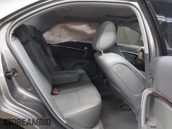 ✅ 2010 Lincoln MKZ • VIN: 3LNHL2GC6AR752532 • Lot: 42249704. Listed on IAAI with 127,687 mi. Free auction sales archive from the USA and detailed vehicle history report at DreamBid. Image 8.