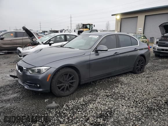 ✅ 2018 BMW 3 Series 330i • VIN: WBA8B9C59JEE80892 • Lot: 86967814. Listed on Copart with 43,152 mi. Free auction sales archive from the USA and detailed vehicle history report at DreamBid. Image 1.