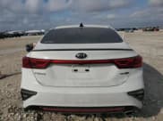 ✅ 2021 Kia Forte GT-Line • VIN: 3KPF34AD5ME410171 • Lot: 90013075. Wystawiony na Copart z przebiegiem 95 875 mil. Bezpłatny archiwum sprzedaży aukcyjnych z USA i szczegółowy raport historii pojazdu na DreamBid. Zdjęcie 6.