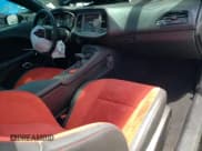 ✅ 2023 Dodge Challenger R/T Scat Pack Widebody • VIN: 2C3CDZFJ1PH684539 • Lot: 58631144. Wystawiony na Copart z przebiegiem 1 374 mil. Bezpłatny archiwum sprzedaży aukcyjnych z USA i szczegółowy raport historii pojazdu na DreamBid. Zdjęcie 8.