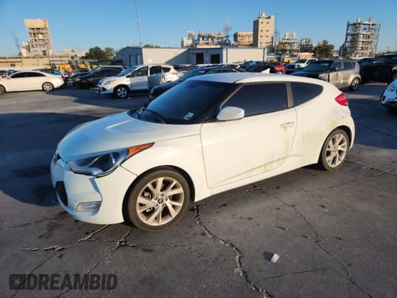 2017 Hyundai Veloster с VIN KMHTC6AD5HU306216, выставлен на аукционе Copart как лот 82774195 с пробегом 179 558 миль миль и Чистый • Clean title. История ставок и продаж доступна на DreamBid. Изображение 1.
