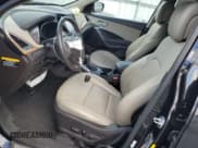 ✅ 2016 Hyundai Santa Fe • VIN: 5XYZWDLA8GG332807 • Лот: 86062895. Опубликован ранее на Copart с пробегом 84 313 миль. Бесплатный доступ к архиву аукционных продаж из США и подробный отчёт об истории автомобиля на DreamBid. Изображение 7.