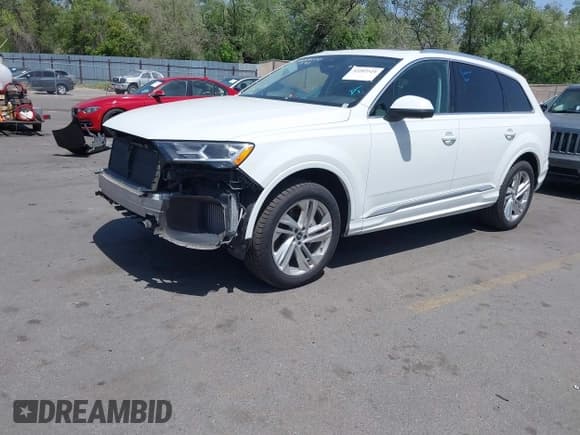✅ 2023 Audi Q7 Premium Plus • VIN: WA1LXBF79PD010404 • Lot: 42207521. Listed on IAAI with 30,589 mi. Free auction sales archive from the USA and detailed vehicle history report at DreamBid. Image 18.