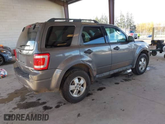 ✅ 2012 Ford Escape XLT • VIN: 1FMCU9D72CKB83788 • Лот: 43747411. Опубликован ранее на IAAI с пробегом 186 121 миль. Бесплатный доступ к архиву аукционных продаж из США и подробный отчёт об истории автомобиля на DreamBid. Изображение 4.