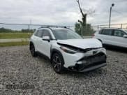 ✅ 2024 Toyota Corolla Cross Hybrid S • VIN: 7MUFBABG5RV037193 • Лот: 72061065. Опубликован ранее на Copart с пробегом 26 153 миль. Бесплатный доступ к архиву аукционных продаж из США и подробный отчёт об истории автомобиля на DreamBid. Изображение 14.