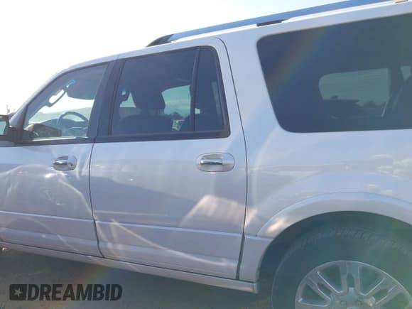 ✅ 2011 Ford Expedition Max Limited • VIN: 1FMJK2A52BEF08377 • Lot: 41908751. Listed on IAAI with 169,270 mi. Free auction sales archive from the USA and detailed vehicle history report at DreamBid. Image 14.
