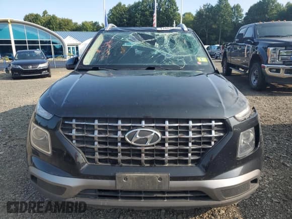 ✅ 2022 Hyundai Venue SEL • VIN: KMHRC8A33NU155790 • Lot: 71429414. Listed on Copart with 55,744 mi. Free auction sales archive from the USA and detailed vehicle history report at DreamBid. Image 5.