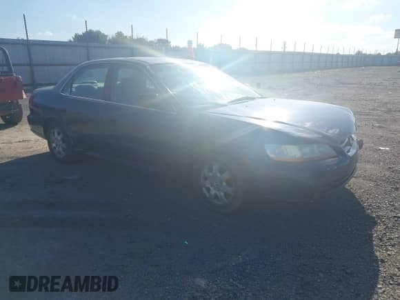 2001 Honda Accord EX с VIN 1HGCG56601A050623, выставлен на аукционе IAAI как лот 43329985 с пробегом 248 079 миль миль и . История ставок и продаж доступна на DreamBid. Изображение 1.