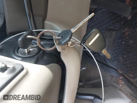 ✅ 2005 Dodge Caravan SXT • VIN: 2D4GP44L05R345986 • Lot: 43653111. Wystawiony na IAAI z przebiegiem 171 419 mil. Bezpłatny archiwum sprzedaży aukcyjnych z USA i szczegółowy raport historii pojazdu na DreamBid. Zdjęcie 11.