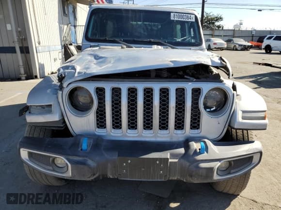 ✅ 2023 Jeep Wrangler Sahara • VIN: 1C4JJXP60PW689291 • Lot: 81000384. Listed on Copart with 9,028 mi. Free auction sales archive from the USA and detailed vehicle history report at DreamBid. Image 5.