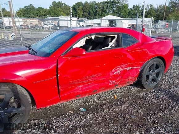 2015 Chevrolet Camaro LT с VIN 2G1FF1E35F9219450, выставлен на аукционе IAAI как лот 43294729 с пробегом Не указан миль и . История ставок и продаж доступна на DreamBid. Изображение 6.