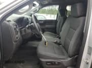 ✅ 2019 Chevrolet Silverado 1500 LT • VIN: 1GCRYDED0KZ288247 • Lot: 73135464. Wystawiony na Copart z przebiegiem 77 004 mil. Bezpłatny archiwum sprzedaży aukcyjnych z USA i szczegółowy raport historii pojazdu na DreamBid. Zdjęcie 7.