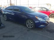 ✅ 2013 Hyundai Sonata SE • VIN: 5NPEC4AB8DH750355 • Лот: 43545880. Опубликован ранее на IAAI с пробегом 184 309 миль. Бесплатный доступ к архиву аукционных продаж из США и подробный отчёт об истории автомобиля на DreamBid. Изображение 1.