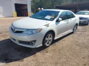 ✅ 2014 Toyota Camry SE • VIN: 4T1BF1FK5EU415123 • Лот: 43618795. Опубликован ранее на IAAI с пробегом 230 930 миль. Бесплатный доступ к архиву аукционных продаж из США и подробный отчёт об истории автомобиля на DreamBid. Изображение 2.