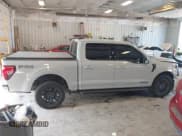 ✅ 2024 Ford F-150 XLT • VIN: 1FTFW3LD3RFB98897 • Lot: 43234632. Wystawiony na IAAI z przebiegiem 14 362 mil. Bezpłatny archiwum sprzedaży aukcyjnych z USA i szczegółowy raport historii pojazdu na DreamBid. Zdjęcie 13.