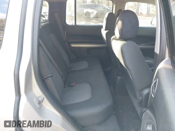 ✅ 2009 Chevrolet HHR LS • VIN: 3GNCA13B69S646721 • Lot: 41388121. Listed on IAAI with 178,861 mi. Free auction sales archive from the USA and detailed vehicle history report at DreamBid. Image 8.