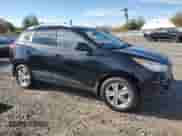 2011 Hyundai Tucson GLS z VIN KM8JU3AC5BU243989, wystawiony jako Copart lot #91693925 z przebiegiem 151 662 mil mil oraz Czysty tytuł • Clean title. Historia ofert i sprzedaży dostępna na DreamBid. Obrazek 4.