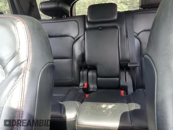 ✅ 2016 Ford Explorer Sport • VIN: 1FM5K8GT4GGA13264 • Lot: 65257265. Wystawiony na Copart z przebiegiem 109 103 mil. Bezpłatny archiwum sprzedaży aukcyjnych z USA i szczegółowy raport historii pojazdu na DreamBid. Zdjęcie 10.