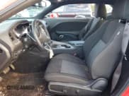 ✅ 2023 Dodge Challenger SXT • VIN: 2C3CDZAG6PH574906 • Lot: 40931324. Wystawiony na Copart z przebiegiem 11 774 mil. Bezpłatny archiwum sprzedaży aukcyjnych z USA i szczegółowy raport historii pojazdu na DreamBid. Zdjęcie 7.