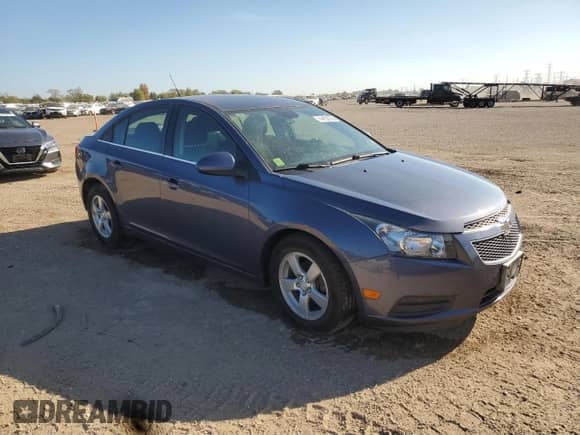 2014 Chevrolet Cruze 1LT с VIN 1G1PC5SB5E7252366, выставлен на аукционе Copart как лот 84833505 с пробегом 118 153 миль миль и Списание • Salvage title. История ставок и продаж доступна на DreamBid. Изображение 4.