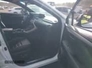 ✅ 2019 Lexus NX 300 F Sport • VIN: JTJBARBZ5K2180120 • Lot: 43467718. Wystawiony na IAAI z przebiegiem 91 637 mil. Bezpłatny archiwum sprzedaży aukcyjnych z USA i szczegółowy raport historii pojazdu na DreamBid. Zdjęcie 5.