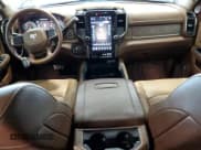 ✅ 2020 Ram 2500 Longhorn • VIN: 3C6UR5GL8LG283453 • Лот: 69774625. Опубликован ранее на Copart с пробегом 47 739 миль. Бесплатный доступ к архиву аукционных продаж из США и подробный отчёт об истории автомобиля на DreamBid. Изображение 8.