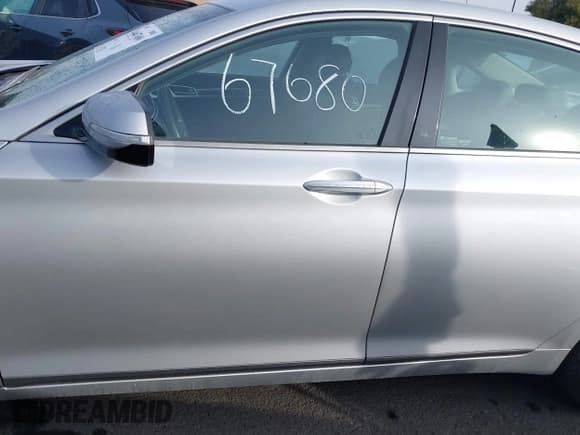 ✅ 2016 Hyundai Genesis 3.8L • VIN: KMHGN4JE2GU117966 • Lot: 41467680. Wystawiony na IAAI z przebiegiem 90 908 mil. Bezpłatny archiwum sprzedaży aukcyjnych z USA i szczegółowy raport historii pojazdu na DreamBid. Zdjęcie 14.