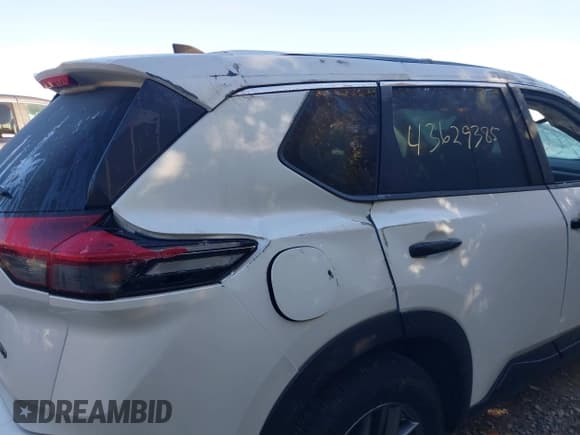 ✅ 2025 Nissan Rogue S • VIN: 5N1BT3ABXSC774271 • Лот: 43629385. Опубликован ранее на IAAI с пробегом 16 232 миль. Бесплатный доступ к архиву аукционных продаж из США и подробный отчёт об истории автомобиля на DreamBid. Изображение 14.