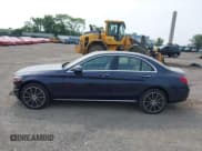 ✅ 2020 Mercedes-Benz C 300 • VIN: W1KWF8EB3LR581615 • Lot: 42464216. Wystawiony na IAAI z przebiegiem 70 509 mil. Bezpłatny archiwum sprzedaży aukcyjnych z USA i szczegółowy raport historii pojazdu na DreamBid. Zdjęcie 15.