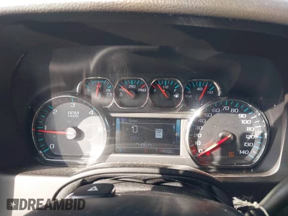 2017 Chevrolet Tahoe LT z VIN 1GNSKBKC4HR115785, wystawiony jako IAAI lot #43473656 z przebiegiem 160 271 mil mil oraz . Historia ofert i sprzedaży dostępna na DreamBid. Obrazek 7.