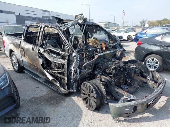 ✅ 2015 Ford F-150 Lariat • VIN: 1FTEW1CG1FKE64642 • Лот: 43717763. Опубликован ранее на IAAI с пробегом Не указан. Бесплатный доступ к архиву аукционных продаж из США и подробный отчёт об истории автомобиля на DreamBid. Изображение 1.