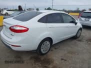 ✅ 2014 Ford Fiesta S • VIN: 3FADP4AJ7EM203862 • Lot: 43326378. Wystawiony na IAAI z przebiegiem 153 909 mil. Bezpłatny archiwum sprzedaży aukcyjnych z USA i szczegółowy raport historii pojazdu na DreamBid. Zdjęcie 4.