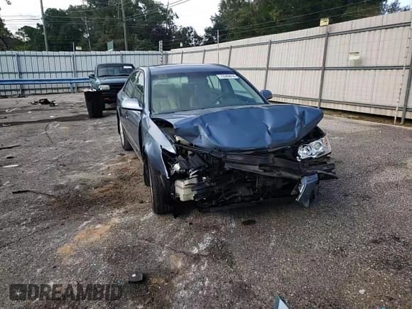 ✅ 2010 Hyundai Sonata Limited • VIN: 5NPEU4AF2AH585124 • Лот: 73342414. Опубликован ранее на Copart с пробегом 111 792 миль. Бесплатный доступ к архиву аукционных продаж из США и подробный отчёт об истории автомобиля на DreamBid. Изображение 10.