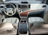 ✅ 2014 Toyota Sienna XLE • VIN: 5TDYK3DC3ES487461 • Lot: 91011925. Listed on Copart with 208,393 mi. Free auction sales archive from the USA and detailed vehicle history report at DreamBid. Image 8.