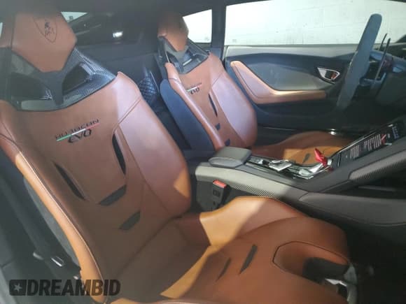 ✅ 2021 Lamborghini Huracan • VIN: ZHWUF5ZF7MLA17705 • Лот: 58845374. Опубликован ранее на Copart с пробегом 3 510 миль. Бесплатный доступ к архиву аукционных продаж из США и подробный отчёт об истории автомобиля на DreamBid. Изображение 10.