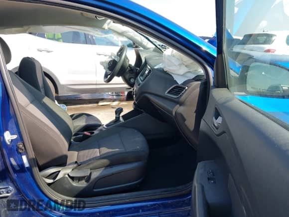 2021 Hyundai Accent SE z VIN 3KPC24A69ME137033, wystawiony jako IAAI lot #43267894 z przebiegiem 71 756 mil mil oraz . Historia ofert i sprzedaży dostępna na DreamBid. Obrazek 5.