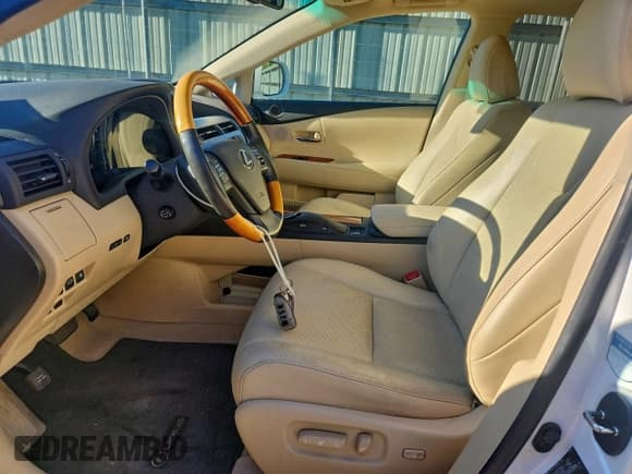 ✅ 2011 Lexus RX 350 • VIN: 2T2ZK1BA6BC064710 • Lot: 94343745. Wystawiony na Copart z przebiegiem 94 852 mil. Bezpłatny archiwum sprzedaży aukcyjnych z USA i szczegółowy raport historii pojazdu na DreamBid. Zdjęcie 7.