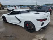 ✅ 2022 Chevrolet Corvette 2LT • VIN: 1G1YB3D46N5114776 • Lot: 72885444. Wystawiony na Copart z przebiegiem Nie podano. Bezpłatny archiwum sprzedaży aukcyjnych z USA i szczegółowy raport historii pojazdu na DreamBid. Zdjęcie 2.