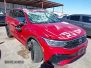 ✅ 2024 Volkswagen Tiguan SE R-Line Black • VIN: 3VVCB7AX9RM230725 • Lot: 43480797. Wystawiony na IAAI z przebiegiem 16 386 mil. Bezpłatny archiwum sprzedaży aukcyjnych z USA i szczegółowy raport historii pojazdu na DreamBid. Zdjęcie 6.