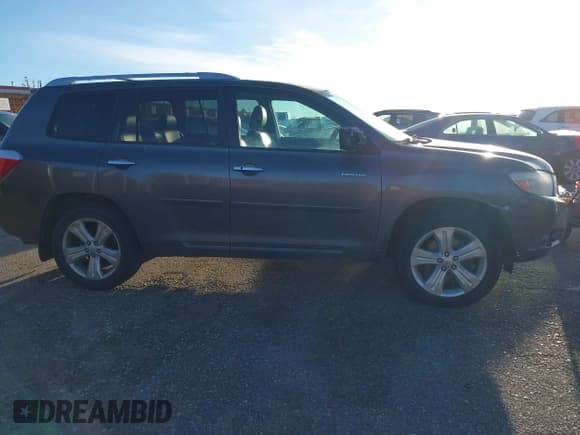 ✅ 2010 Toyota Highlander Limited • VIN: 5TDDK3EH3AS029552 • Lot: 43893720. Listed on IAAI with 254,975 mi. Free auction sales archive from the USA and detailed vehicle history report at DreamBid. Image 13.
