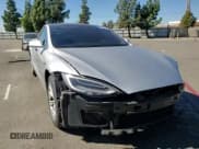 ✅ 2018 Tesla Model S 75D • VIN: 5YJSA1E2XJF259457 • Lot: 82703745. Wystawiony na Copart z przebiegiem 97 426 mil. Bezpłatny archiwum sprzedaży aukcyjnych z USA i szczegółowy raport historii pojazdu na DreamBid. Zdjęcie 13.
