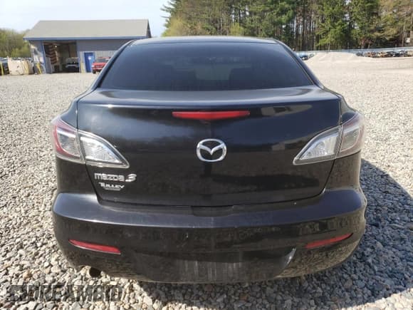 ✅ 2013 Mazda 3 i SV • VIN: JM1BL1TG4D1796203 • Лот: 56365825. Опубликован ранее на Copart с пробегом 190 717 миль. Бесплатный доступ к архиву аукционных продаж из США и подробный отчёт об истории автомобиля на DreamBid. Изображение 6.