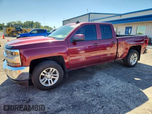 ✅ 2016 Chevrolet Silverado 1500 LT • VIN: 1GCVKREC5GZ398397 • Lot: 81781135. Wystawiony na Copart z przebiegiem 218 344 mil. Bezpłatny archiwum sprzedaży aukcyjnych z USA i szczegółowy raport historii pojazdu na DreamBid. Zdjęcie 1.