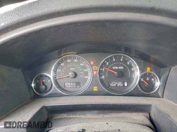 ✅ 2008 Jeep Commander Sport • VIN: 1J8HG48K98C140708 • Лот: 95135015. Опубликован ранее на Copart с пробегом 168 555 миль. Бесплатный доступ к архиву аукционных продаж из США и подробный отчёт об истории автомобиля на DreamBid. Изображение 9.