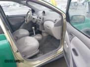 ✅ 2001 Toyota ECHO • VIN: JTDBT123810134933 • Lot: 43709119. Listed on IAAI with 267,239 mi. Free auction sales archive from the USA and detailed vehicle history report at DreamBid. Image 5.