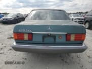✅ 1986 Mercedes-Benz 420 SEL • VIN: WDBCA35D5GA268505 • Lot: 86210565. Wystawiony na Copart z przebiegiem 93 640 mil. Bezpłatny archiwum sprzedaży aukcyjnych z USA i szczegółowy raport historii pojazdu na DreamBid. Zdjęcie 6.