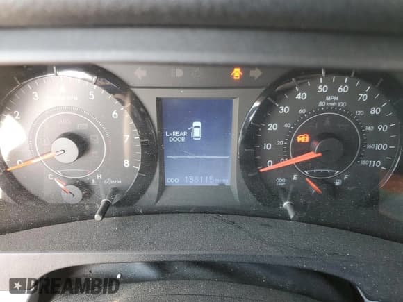 ✅ 2017 Toyota Sienna LE • VIN: 5TDKZ3DC4HS840750 • Lot: 53004145. Listed on Copart with 138,115 mi. Free auction sales archive from the USA and detailed vehicle history report at DreamBid. Image 9.